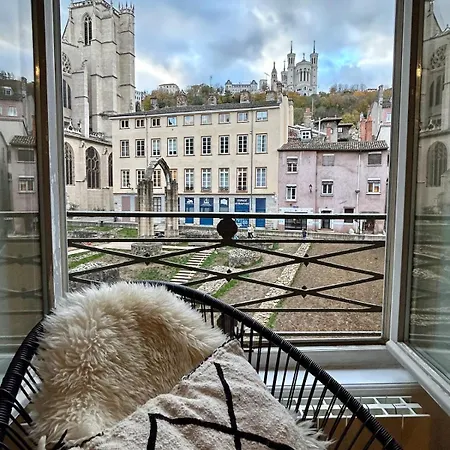 Quai De Saone Vue Vieux Fourviere ليون